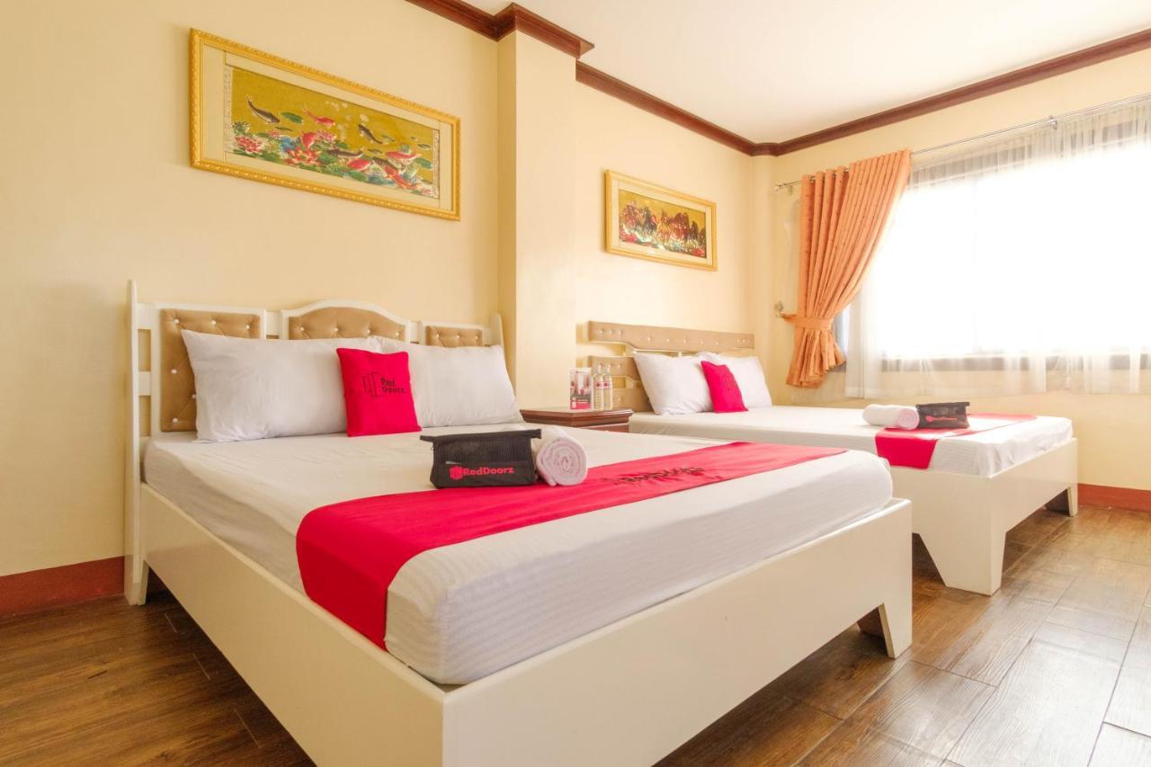 RedDoorz Plus @ Seaborne Hotel Subic Zambales Exterior foto
