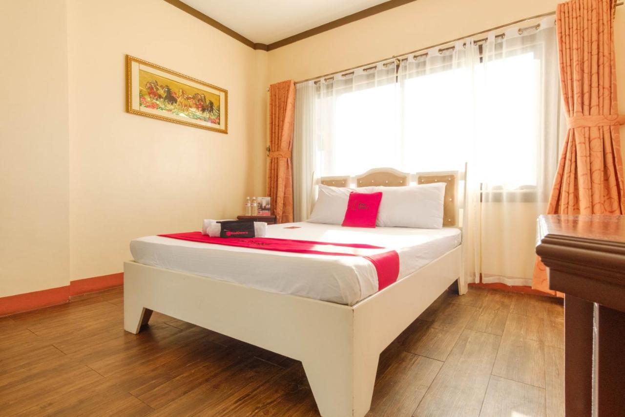 RedDoorz Plus @ Seaborne Hotel Subic Zambales Exterior foto